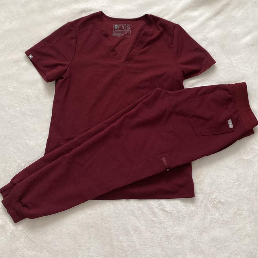 Figs Burgundy Scrubs S Top & XS bottoms
